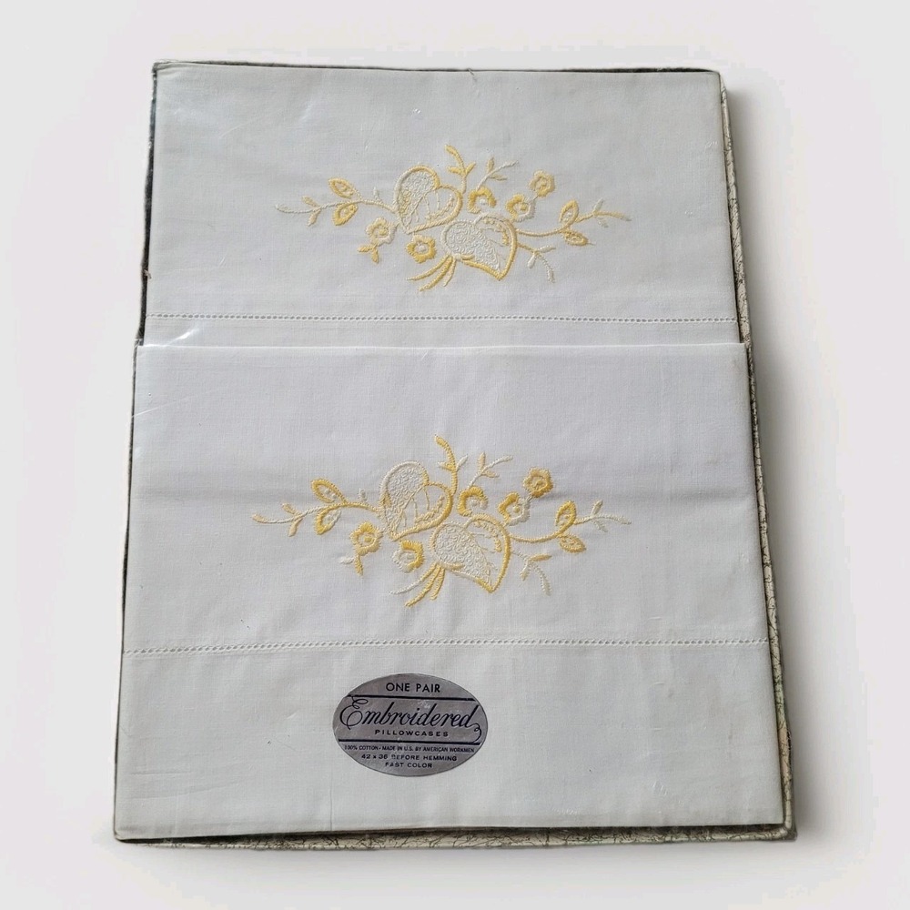 Vintage‎ Embroidered Standard Pillowcases Set of 2 Floral Cottage New Old Stock!